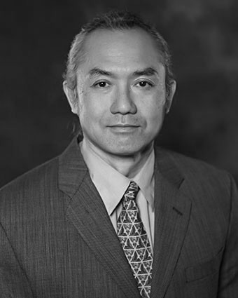 Dr. Mak Saigusa Headshot